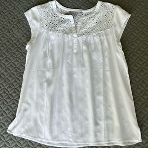 Daniel Rainn Kiara Eyelet Detail Top, M